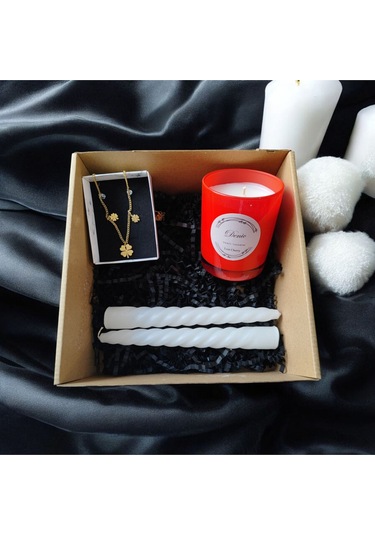Denic Hediye Seti Kokulu Kırmızı Bardak Mum Yonca Kolye  Beyaz Burgulu Mum