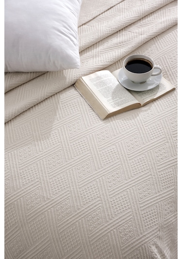 Durul Buldan Işi Natural Battal Boy Pike-yatak Örtüsü-220x250 Cm Bej