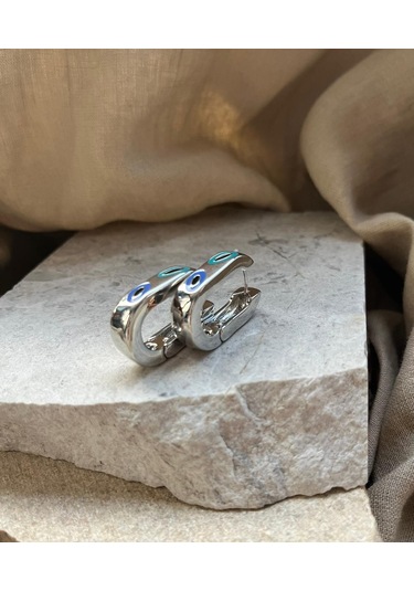 Gümüş Renkli Gözlü Oval Küpe