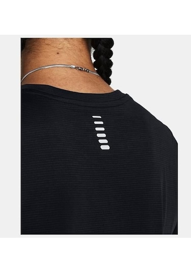 Under Armour Ua Launch Shortsleeve Kadın T-shirt-30112 Siyah