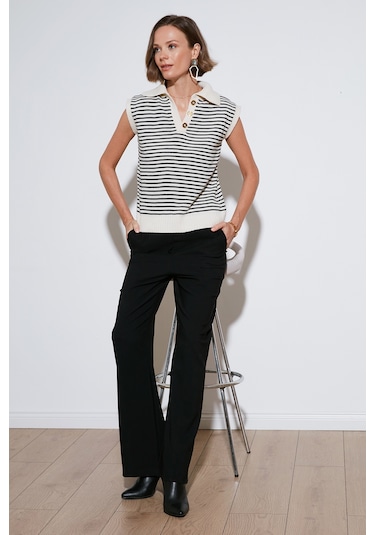 Lela Çizgili V Yaka Triko Bayan Süveter 4616171 Krem-Siyah