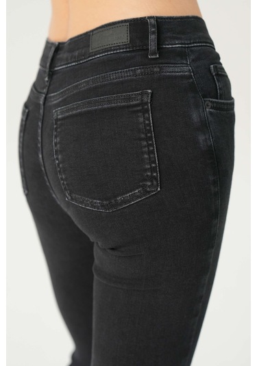Aurora Siyah Normal Bel Patı Fermuarlı Skinny Flare Jean Pantolon C 4810-006 Siyah