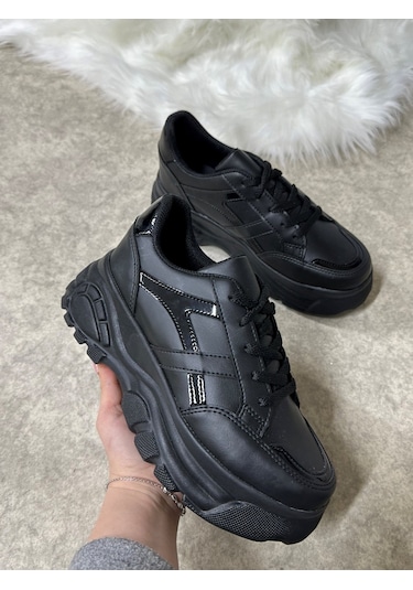 Günlük Kadın Sneaker Kalın Yüksek Taban Bağcıklı Rahat Tiger Şeritli Spor Ayakkabı 032 02 - Siyah Cilt