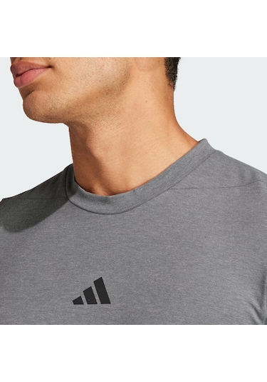 Adidas Designed For Training Erkek Gri Yuvarlak Yaka Tişört IS3809 Gri