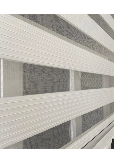 Krem Geniş Pliseli Zebra Stor Perde Eteği Dilimli Alüminyum Kasa+metal Ayak