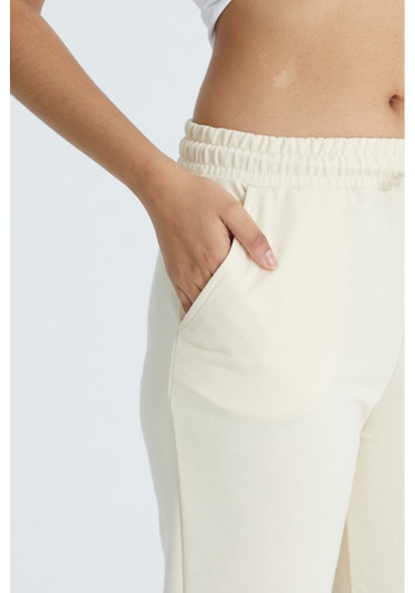 Twenty3 Kadın Basic 2 İplik Likralı Regular Fit Paçası Lastikli Bej