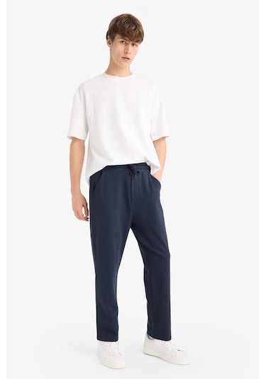 Defacto Regular Fit Basic Düz Beli Bağcıklı Düz Paça Cepli Eşofman Altı D6762AX25AU Lacivert Defacto Regular Fit Basic Düz Beli Bağcıklı Düz Paça Cepli Eşofman Altı D6762AX25AU Lacivert