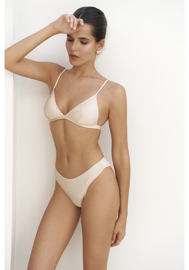 Bintang Düz Kesim Bej Bikini Altı Bej