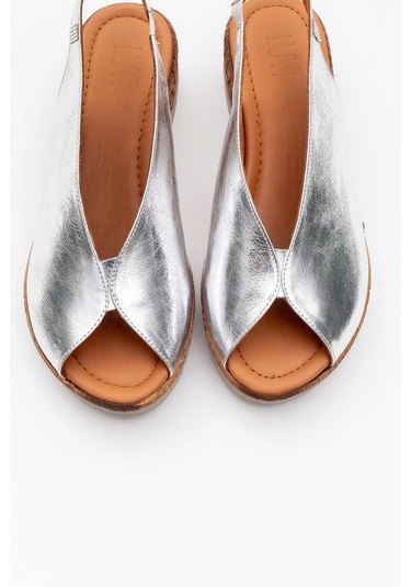 Blom Gümüş Hakiki Deri Kadın Dolgu Topuk Sandalet Gümüş