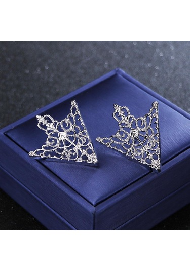 Gümüş Broş Vintage Üçgen Gömlek Yaka Pin Içi Boş Metal Iğne Broş Kadın Erkek Yaka Pin Elbise Dekor Gümüş