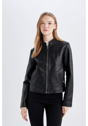 Defacto Regular Kalıp Fermuarlı Cepli Siyah Suni Deri Ceket D4176AX24AUBK27 Siyah