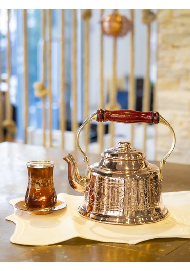 İşlemeli Maraş Demlik Parlak Bakır Uçlu Bakır