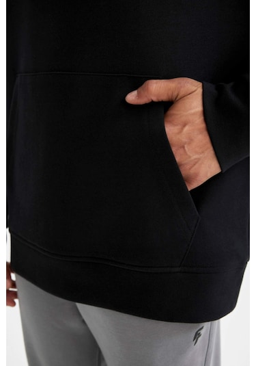 DeFactoFit Standart Fit Cepli Kapüşonlu Sporcu Sweatshirt D0926AX24AUBK81