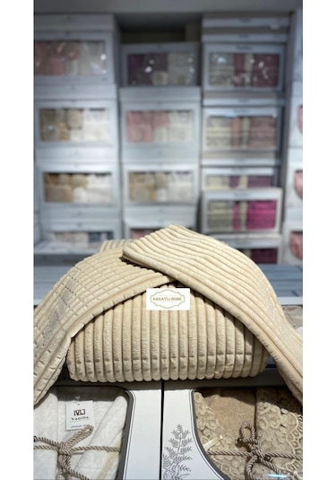 Saraylı Home Merinos Modern Line Yatak Örtüsü Krem