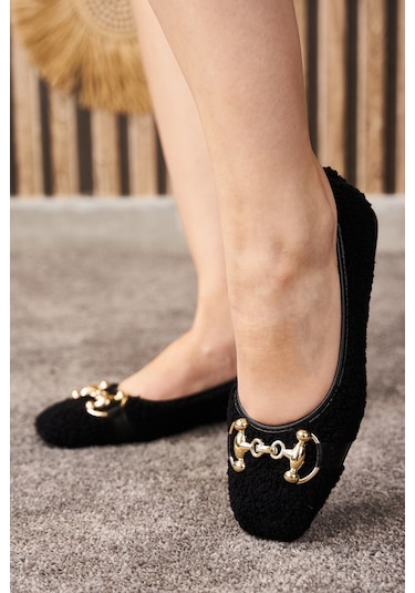 Günlük Kadın Babet Peluş Altın Tokalı Oval Burunlu Alçak Topuklu Tırtıklı Tabanlı Ayakkabı 131 Siyah