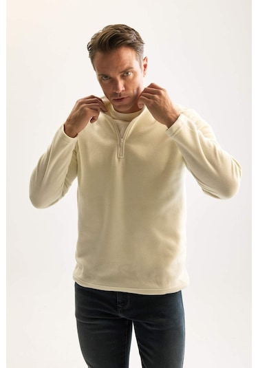 DeFacto Ekru Tüylenme Yapmayan Soğuk Geçirmez Regular Fit Dik Yaka Fermuarlı Polar Sweatshirt Y3996AZNSER117