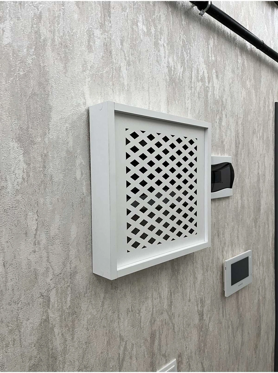 Sürgülü Elektrik Pano Düzenleyici Duvar Düzenleyici Ahşap Dekoratif Beyaz Kutu Baklava 38 X 40