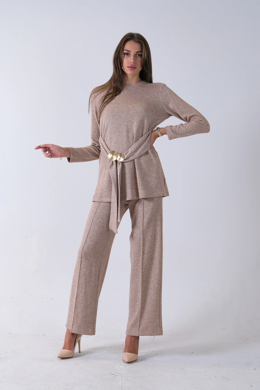 Feminist Taş Altın Toka Detaylı Pantolonlu Takım 4577282.50 Taş