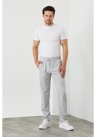 Erkek Gri Fermuar Cep Nakış Detaylı Düz Paça Rahat Kesim Eşofman Altı gri