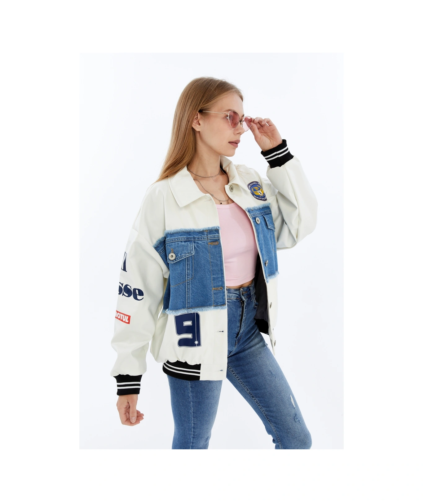 Kadın Oversize Deri Ve Kot Birleşimi Baskılı Kolej Mont Ribanalı Bomber Ceket Motorcu Yarışçı Mont Beyaz