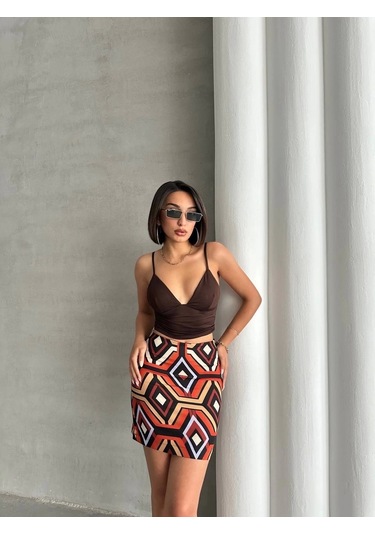 Etnik Desen Etek Kırmızı