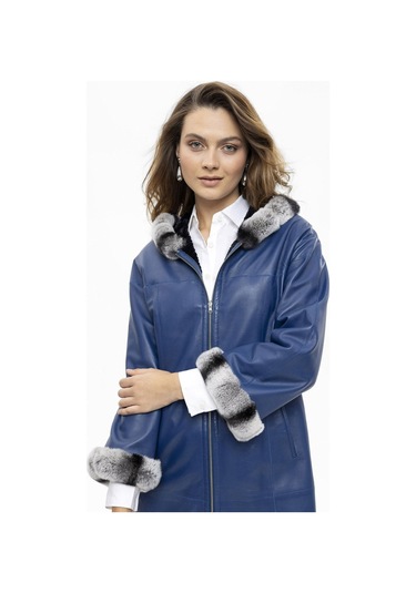 Mavi Hillary Geniş Kesim İçi Kumaş Çift Taraflı Kapüşon Ve Kol Ağzı Kürklü Kadın Hakiki Deri Kaban-mavi Mavi