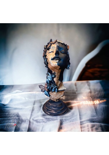 Kelebek Kız Heykeli Figürü -masa Dekorasyonu İçin Şık Bir El