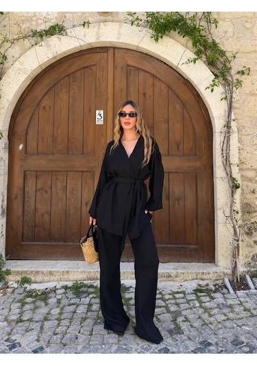 Laluvia Siyah Tek Düğmeli Kuşaklı Kimono Takım - 007