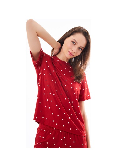 Premium Kadın Pijama Takımı Kırmızı Kalp Desenli Yumuşak Dokulu Kısa Kollu Bisiklet Yaka Kırmızı