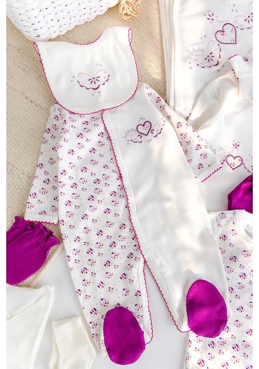 Kalp İşlemeli 100% Pamuk 10'lu Kız Bebek Hastane Çıkışı Bebek Set