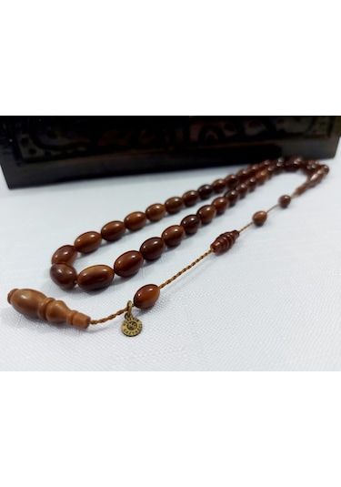 Hüseyin Gazyağcı Usta Harika Kuka Tesbih.ölçü: 8,5 X 12,5