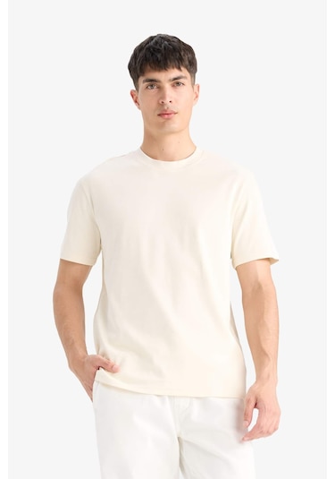 Defacto Regular Fit Bisiklet Yaka Basic Düz Kısa Kollu Tişört E7961ax25auer140 Ekru Defacto Regular Fit Bisiklet Yaka Basic Düz Kısa Kollu Tişört E7961ax25auer140 Ekru