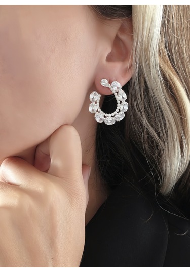 Çiçek Model Zirkon Taşlı Abiye Gümüş Renk Küpe Gümüş