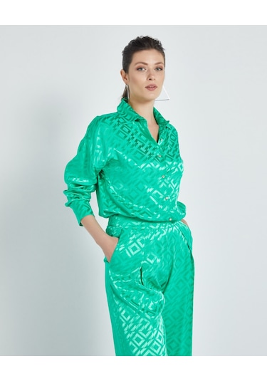 Parlak Dokulu Gömlek Yaka İkili Takım Geniş Paçalı Pantolon Ve Rahat Kesim Üst Parça Yeşil