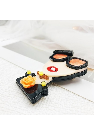 Siyah Bucome Yaratıcı Komik Karikatür Kız Broş Yeni Moda Pin Çanta Kolye Çanta Aksesuarları Siyah