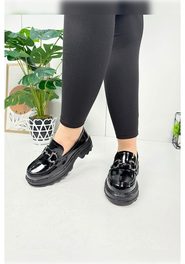 Günlük Kadın Loafer V Tokalı Kalın Topuklu Tırtıklı Tabanlı Oval Burunlu Makosen Ayakkabı 7455 - 7453 7453-siyahrugan
