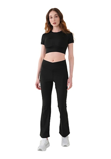 Musclecloth Aura Cross Crop T-shirt Siyah
