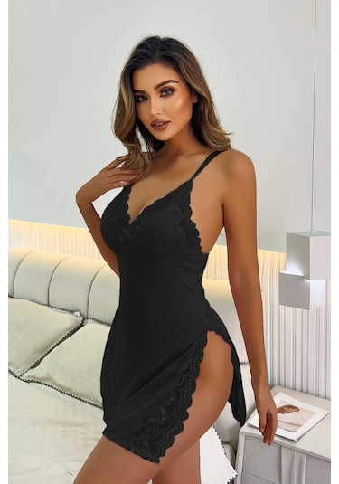 Merry See Dantelli Yanlardan Derin Yırtmaçlı Gecelik Siyah