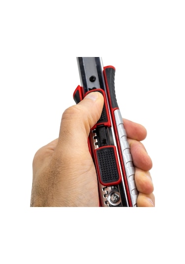 İzeltaş Pro Metal Gövde Emniyetli Oto.kilitli Maket Bıçağı 18 Mm