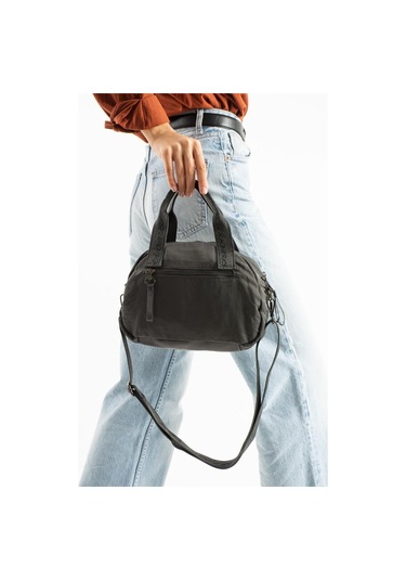 Kadın Omuz Çantası Elde Tutmalı Çapraz Askılı Postacı Bayan Çantası 20 27 Cm Astarlı Hafif Kumaş Gri