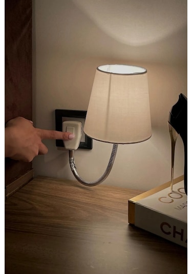 Beyaz Soket Gece Lambası Esnek Kollu Dekoratif Priz Lambası Başuc Bej