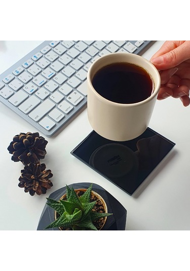 Decorita Cam Bardak Altlığı Düz Siyah 4'lü Takım 10 x 10 CM Siyah