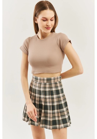 Kadın Kısa Kol Bisiklet Yaka Vücuda Oturan %100 Pamuklu Kaşkorse Esnek Crop Bluz Açık Kahve