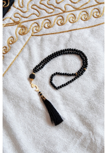 Kişiye Özel İsimli Eşli Çift Seccadesi Kadife Çeyizlik Kalpli Seccade Bohçalık Hediyelik Set Siyah - Beyaz