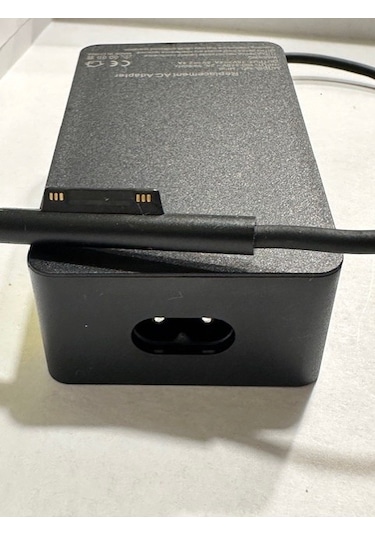 Microsoft Uyumlu Surface Pro7 Adaptör 15 Volt 4 Amper 5 Volt 2.4 Amper Surface Adaptör