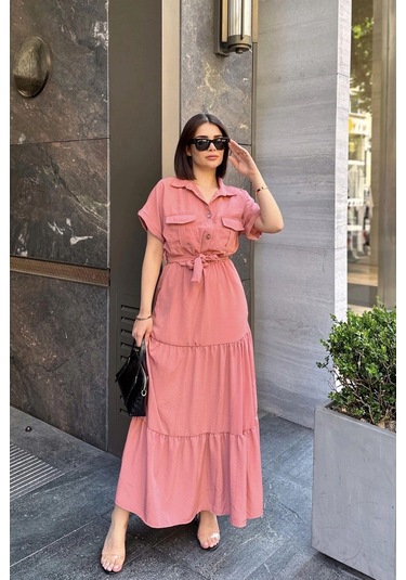 Gül Kurusu Kısa Kol, Airobin Kumaş, Yarım Patlı, Kuşaklı, Eteği Pliseli, Cepli Maxi Uzun Elbise Pembe