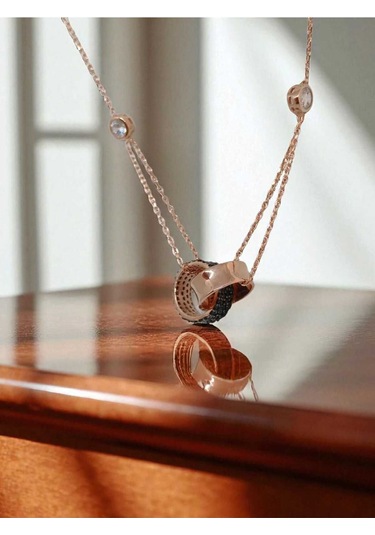 Birbirine Geçmiş Halka Model Taş Detaylı 925 Ayar Gümüş Kolye Modern Ve Şık Tasarım Gümüş