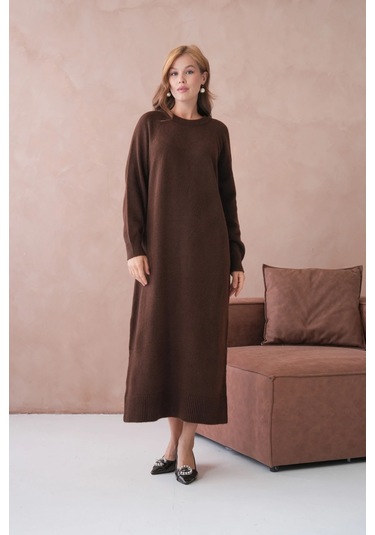 Kadın Bisiklet Yaka Yumuşak Dokulu Maksi Boy Şardonlu Oversize Triko Elbise 8324sw Kahve