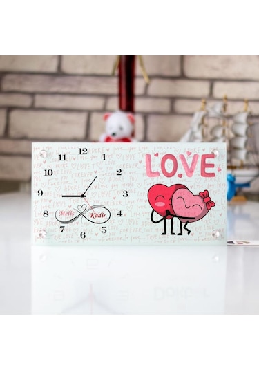 Sevgililere Özel Tasarımlı İsim Yazılı Masa Üstü Cam Saat