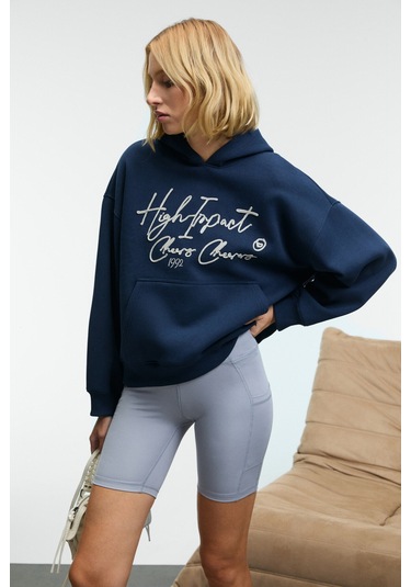 KIKRES Kadın Kapüşonlu Nakış Detaylı Oversize Lacivert Sweatshirt